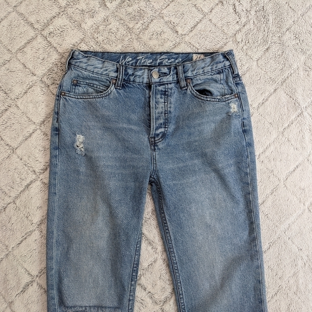 We The Free People Chewed Up Mid Rise Straight Jeans Women's 26 Indigo Blue - Picture 8 of 8